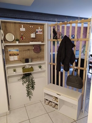 Réemploi d'un lit en meuble d'entrée